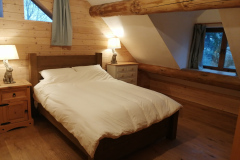 Noatac's loft king bed and room for comfortable temp bed
