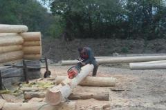 Cutting out the long lateral groove